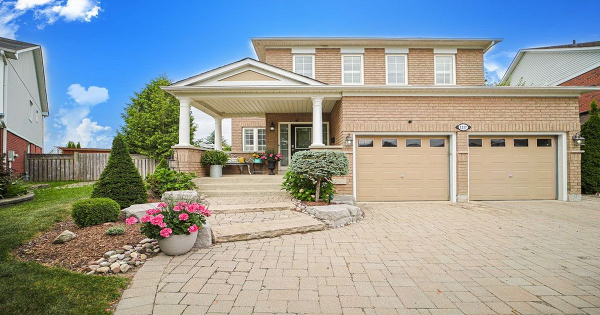 1217 Leacock Court Oshawa