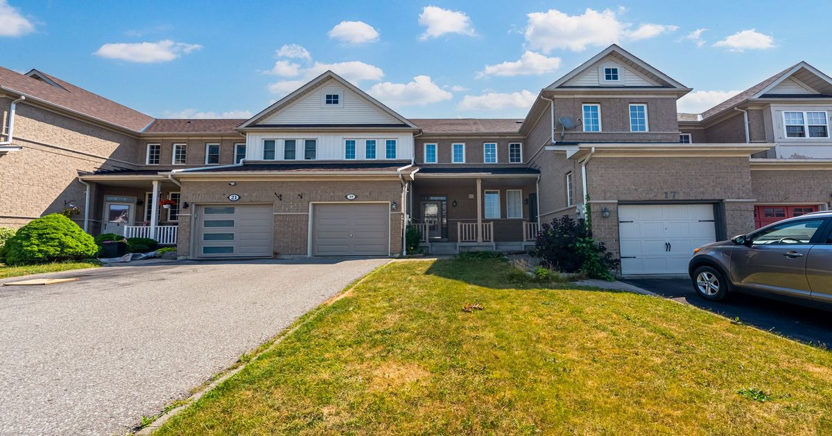 19 Inlet Bay Drive Whitby