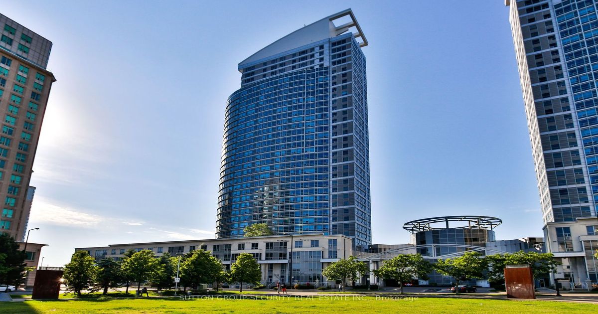 36 Lee Centre Drive Toronto