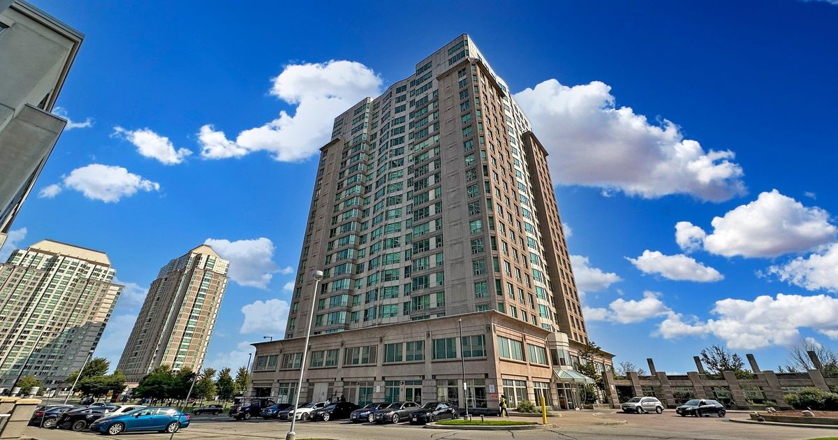 8 Lee Centre Drive Toronto