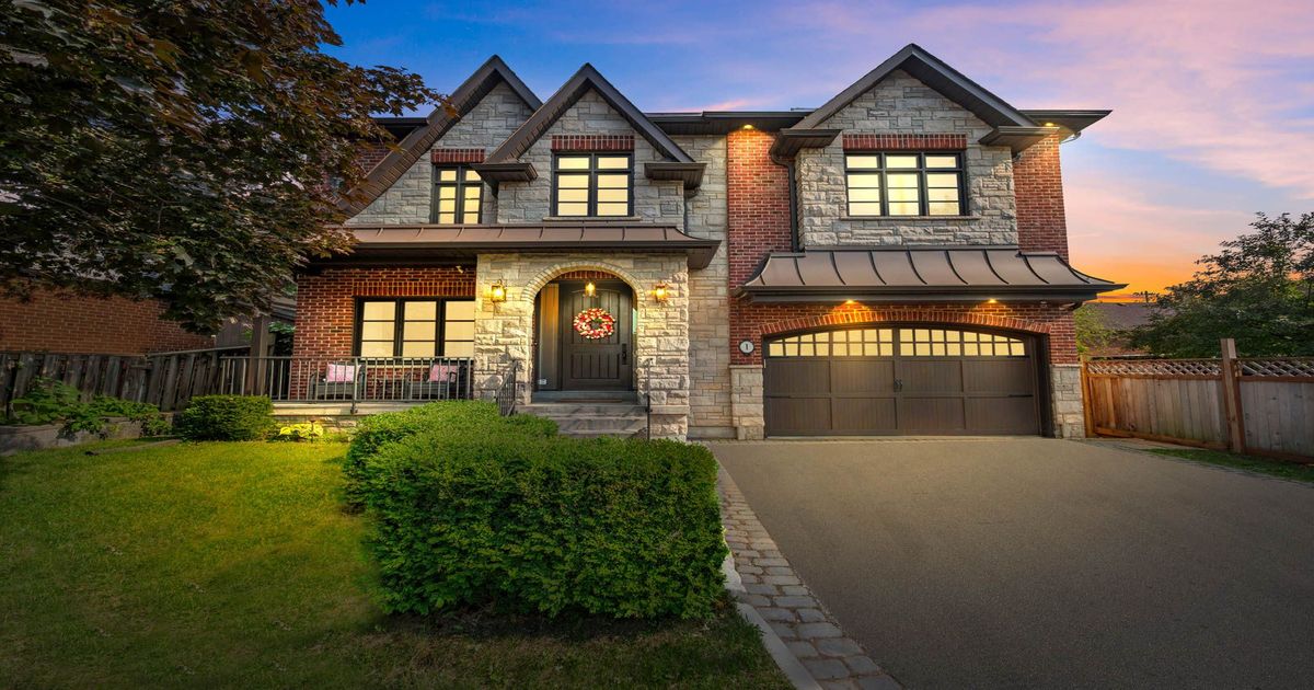 1 Dustan Crescent Toronto