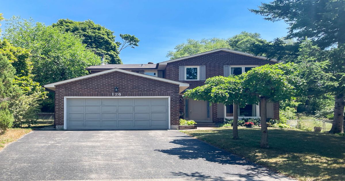 126 Weir Crescent Toronto