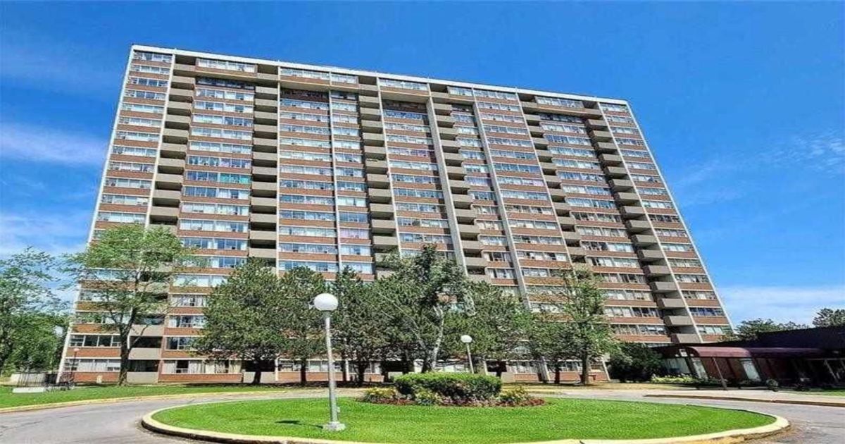 25 Silver Springs Boulevard Toronto
