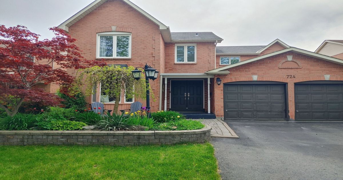 724 Barnes Crescent Oshawa