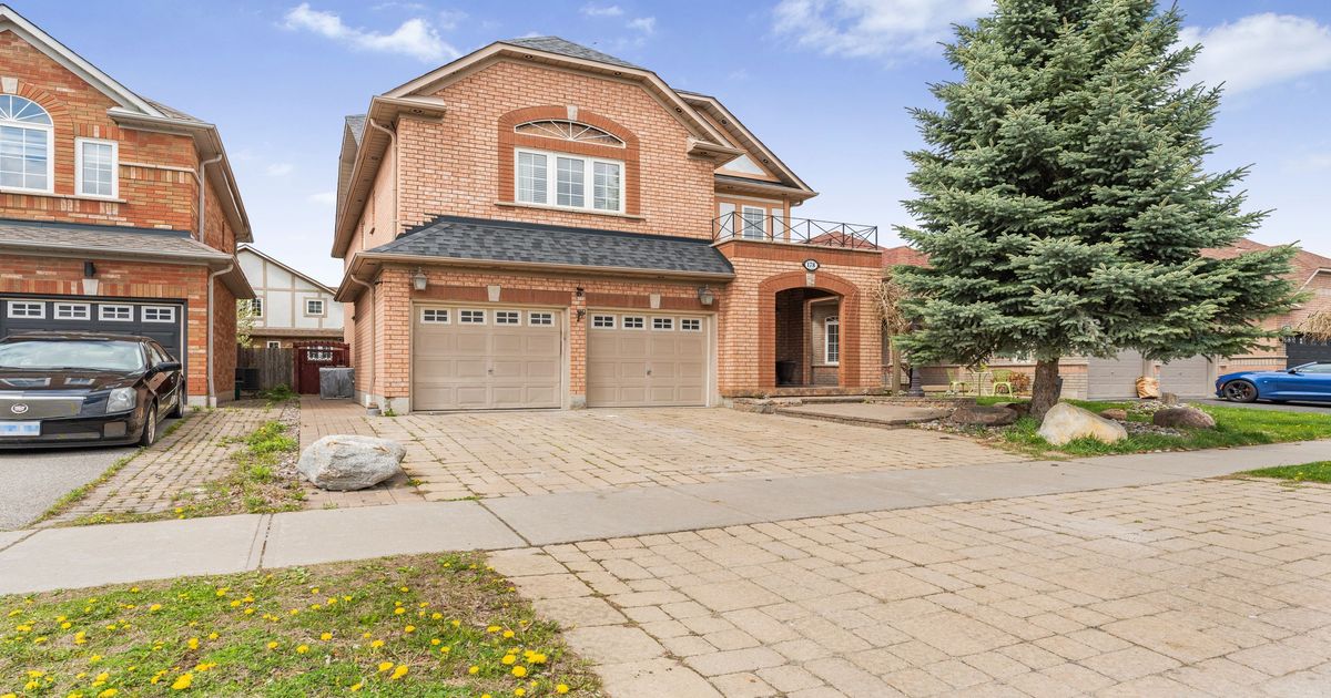 178 Stonemanor Avenue Whitby