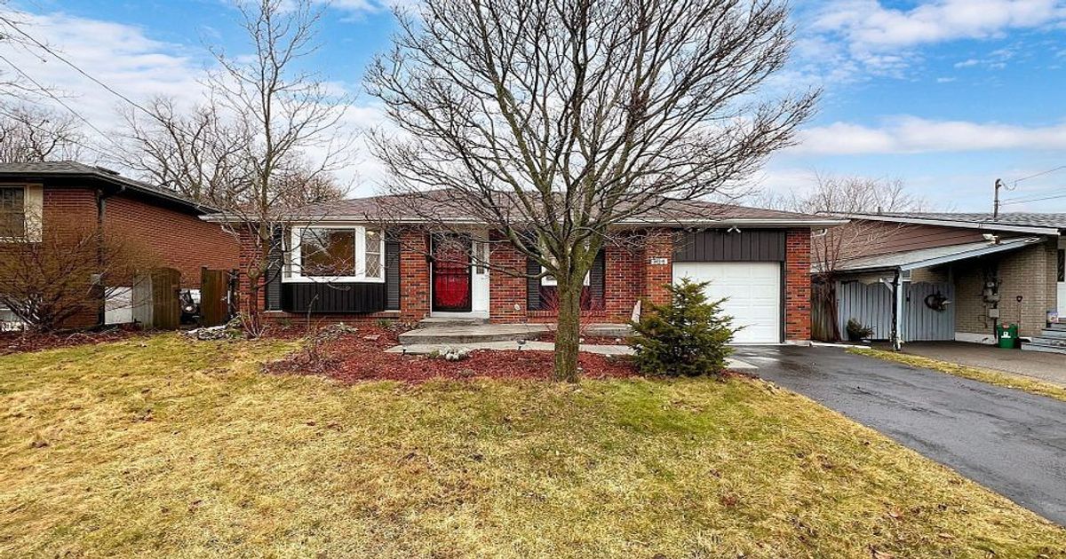 764 Hillcrest Road Pickering