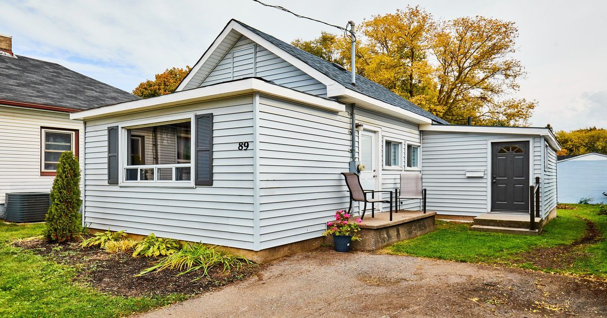 89 Cromwell Avenue Oshawa