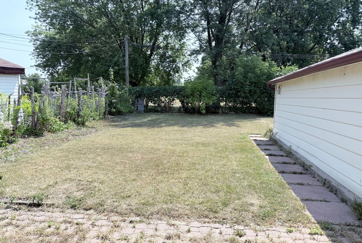 7 Dunlop Avenue Toronto 7 Dunlop Avenue Toronto