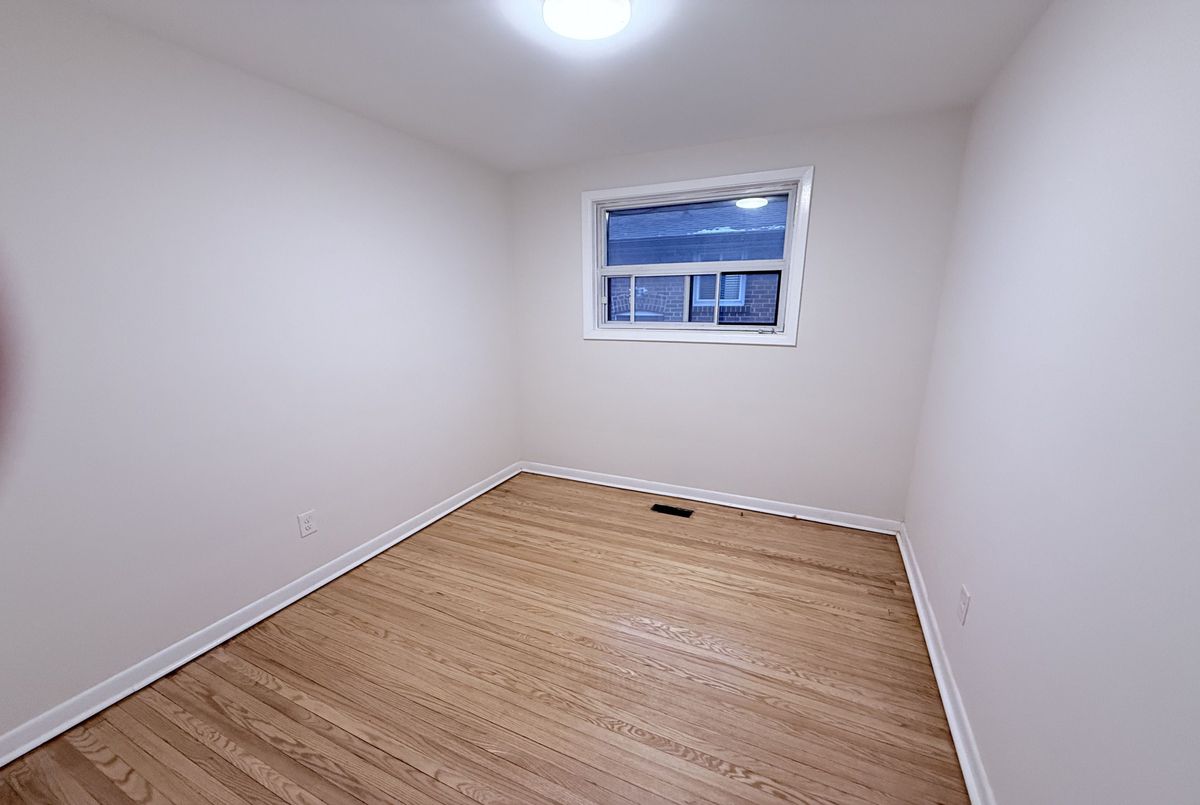 7 Dunlop Avenue Toronto 7 Dunlop Avenue Toronto