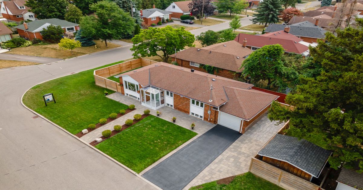 52 Ivorwood Crescent Toronto