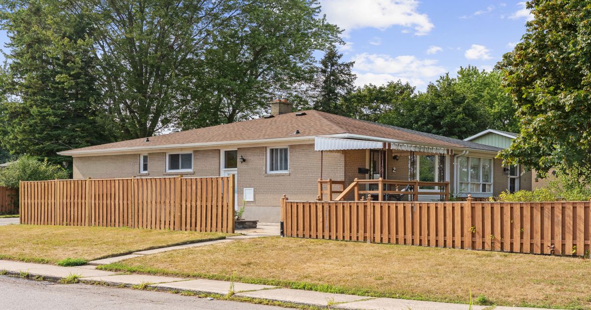 2 Thorncroft Crescent Ajax