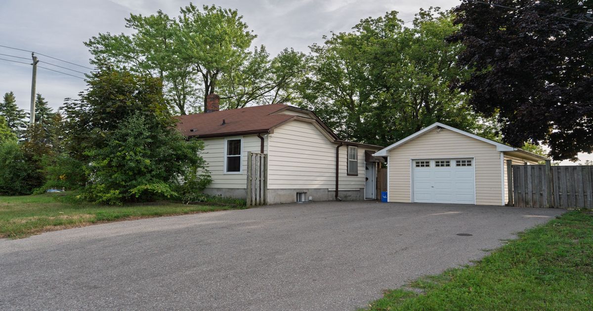 272 Taunton Road W Oshawa