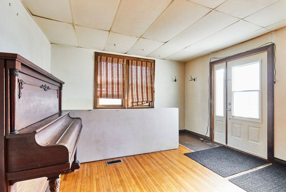 121 Galloway Road Toronto 121 Galloway Road Toronto