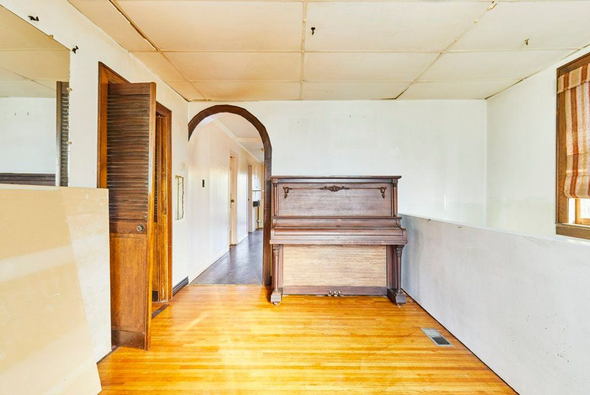 121 Galloway Road Toronto 121 Galloway Road Toronto