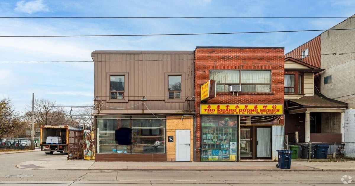 673 Gerrard Street E Toronto