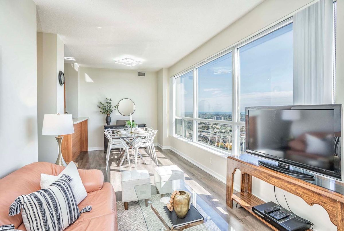 38 Lee Centre Drive Toronto 38 Lee Centre Drive Toronto