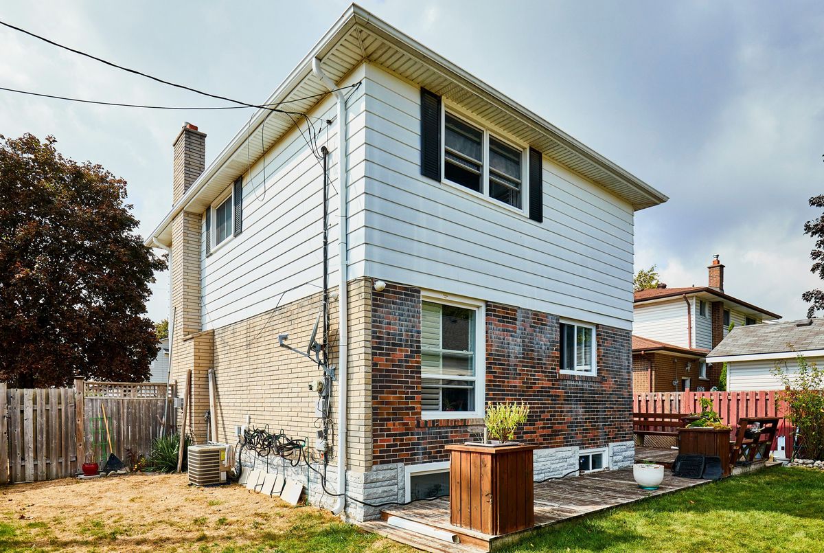 1349 Somerville Street N Oshawa 1349 Somerville Street N Oshawa