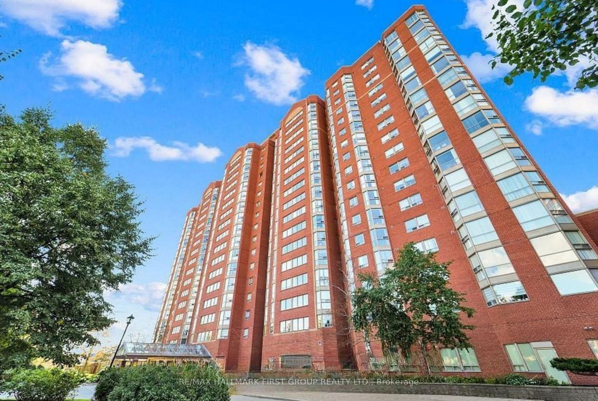 2466 Eglinton Avenue E Toronto 2466 Eglinton Avenue E Toronto