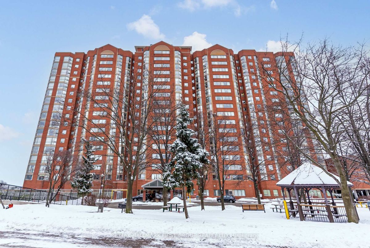 2466 Eglinton Avenue E Toronto 2466 Eglinton Avenue E Toronto
