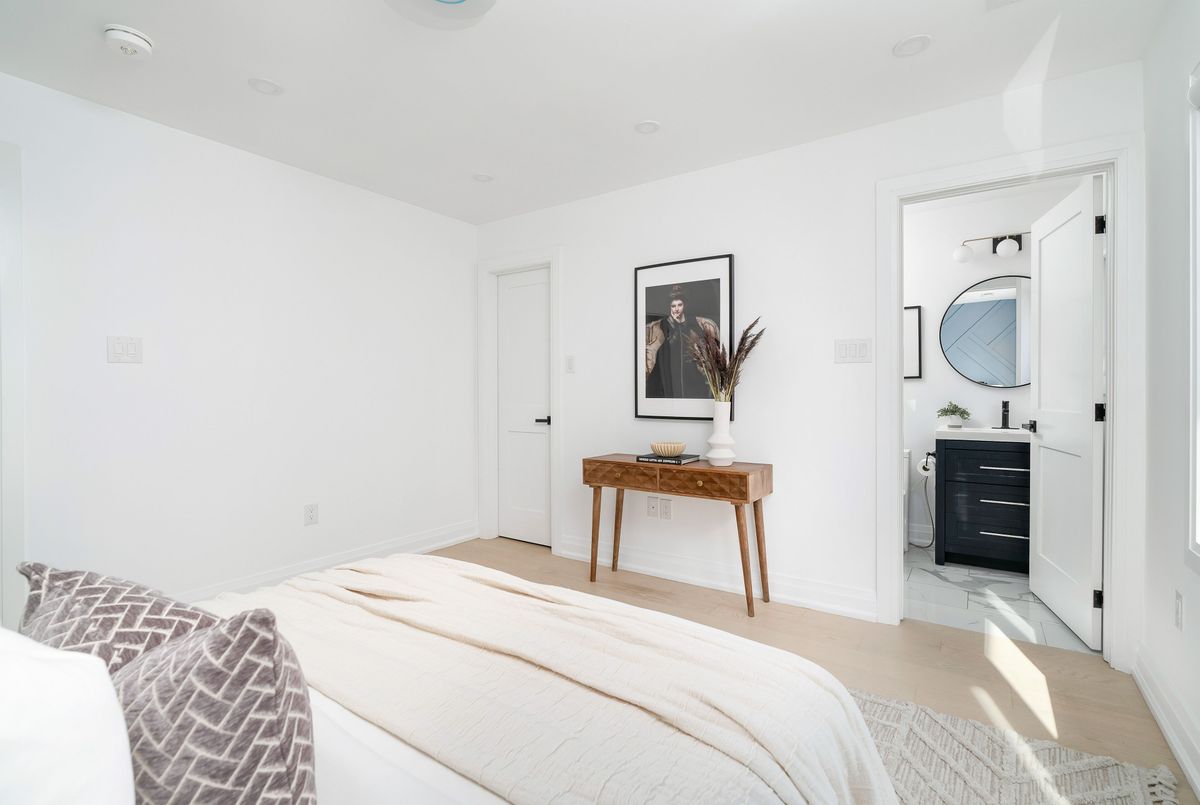 3 Thyra Avenue Toronto 3 Thyra Avenue Toronto