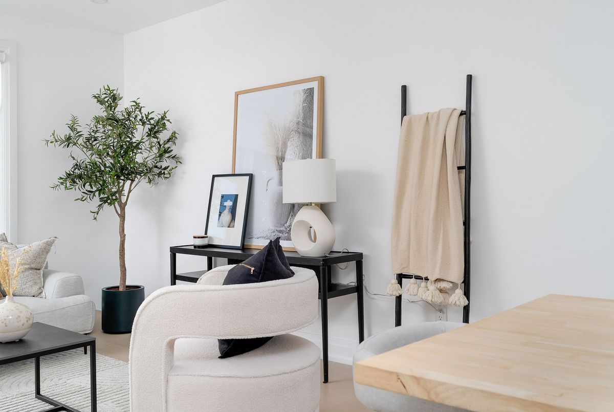 3 Thyra Avenue Toronto 3 Thyra Avenue Toronto