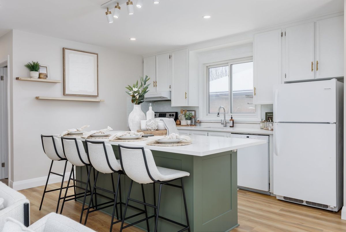 304 Farewell Street Oshawa 304 Farewell Street Oshawa