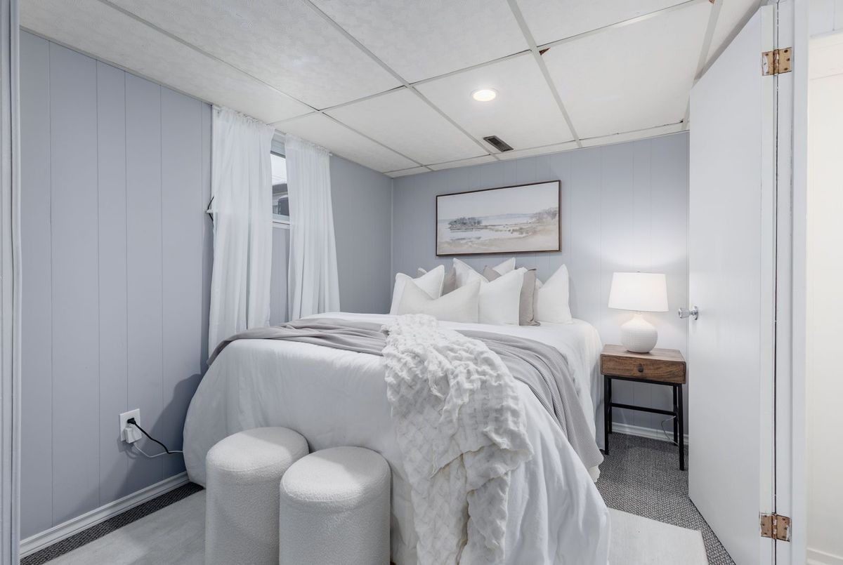 304 Farewell Street Oshawa 304 Farewell Street Oshawa