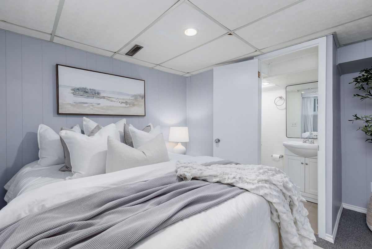 304 Farewell Street Oshawa 304 Farewell Street Oshawa