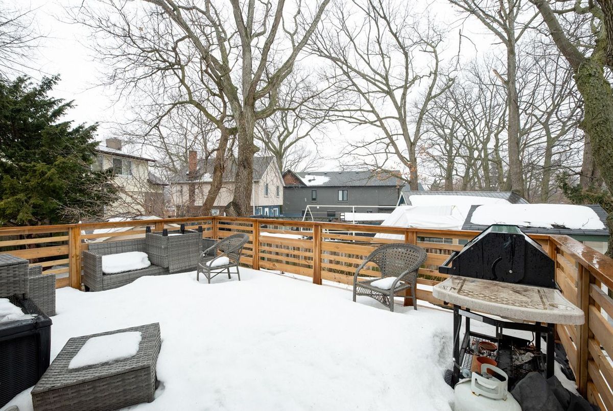 28 Lynn Road Toronto 28 Lynn Road Toronto