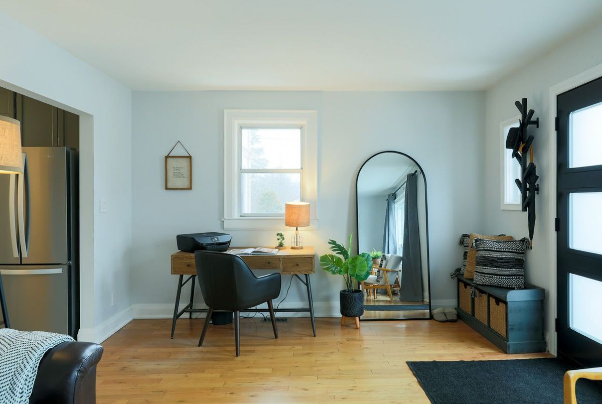 28 Lynn Road Toronto 28 Lynn Road Toronto