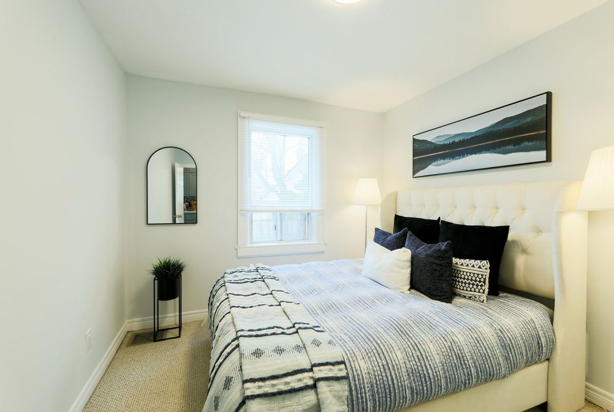 28 Lynn Road Toronto 28 Lynn Road Toronto