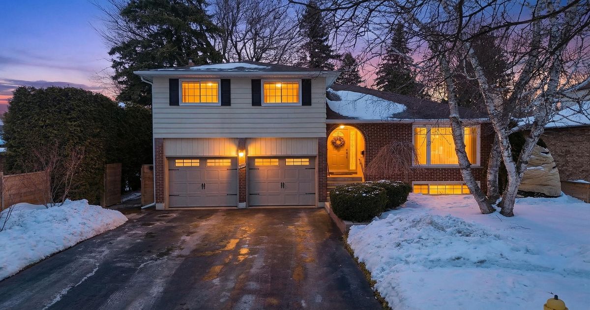 946 Beaufort Court Oshawa