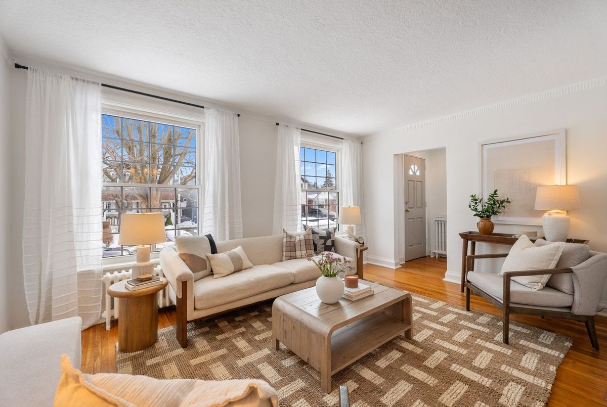 42 Hunt Club Drive Toronto 42 Hunt Club Drive Toronto