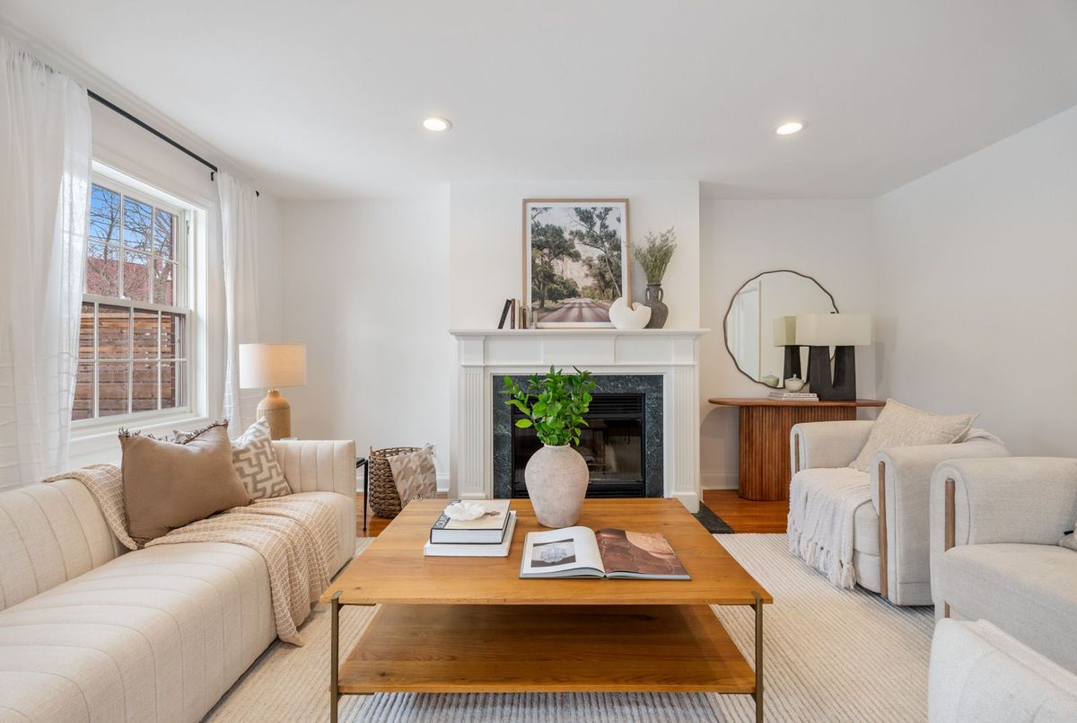 42 Hunt Club Drive Toronto 42 Hunt Club Drive Toronto