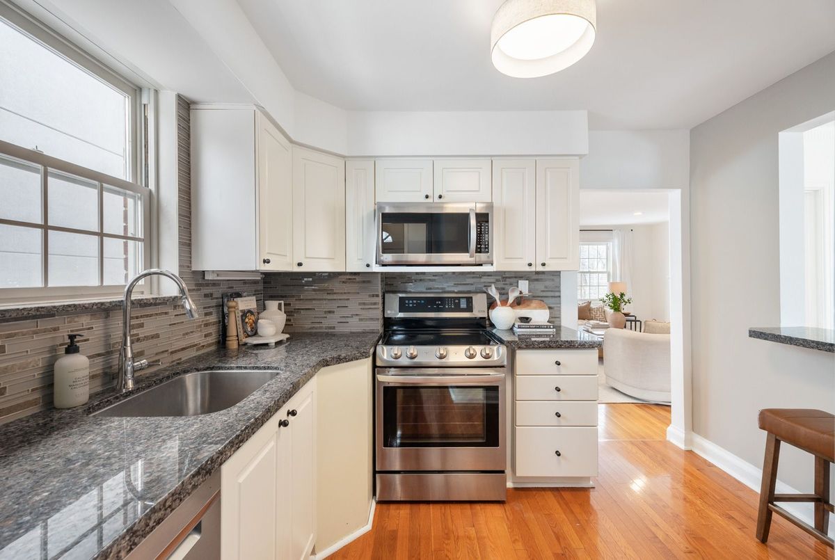 42 Hunt Club Drive Toronto 42 Hunt Club Drive Toronto