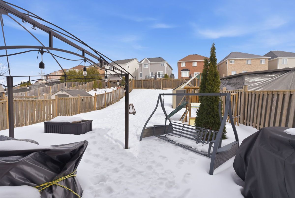 1747 Arborwood Drive Oshawa 1747 Arborwood Drive Oshawa