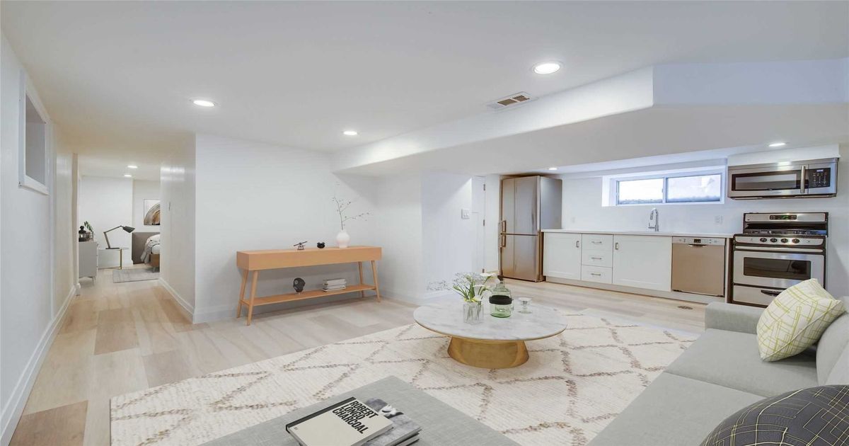 24 Barrington Avenue Toronto