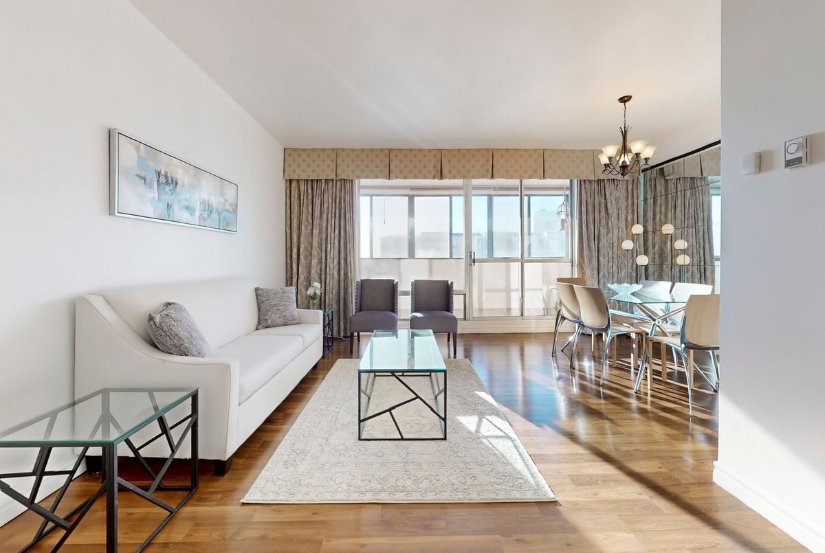 5 Massey Square Toronto 5 Massey Square Toronto