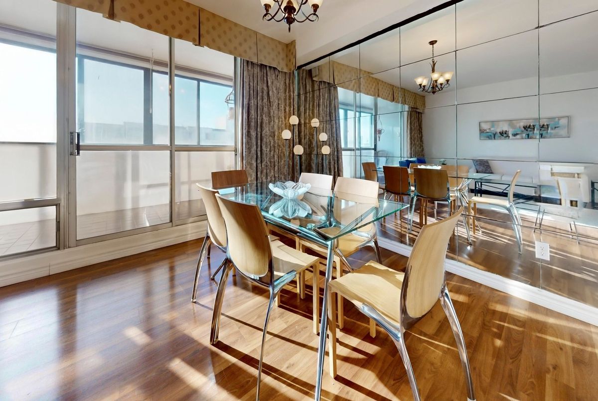 5 Massey Square Toronto 5 Massey Square Toronto