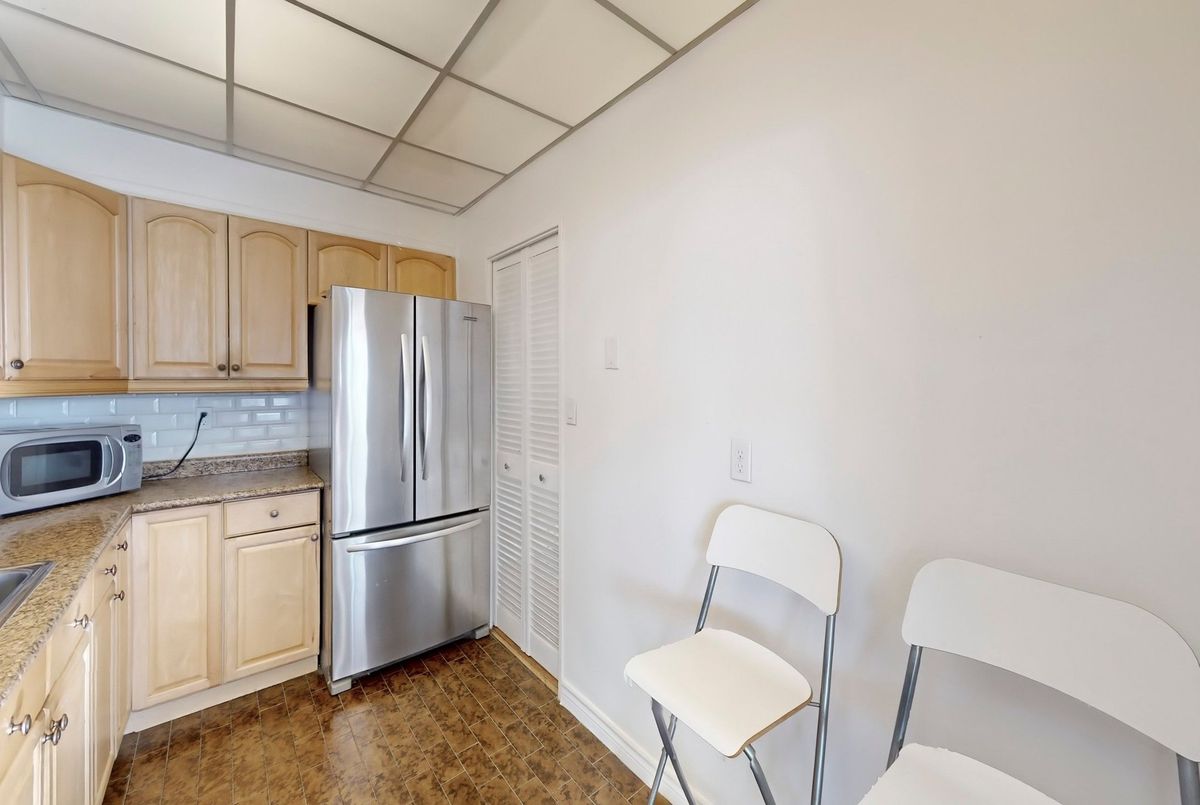 5 Massey Square Toronto 5 Massey Square Toronto