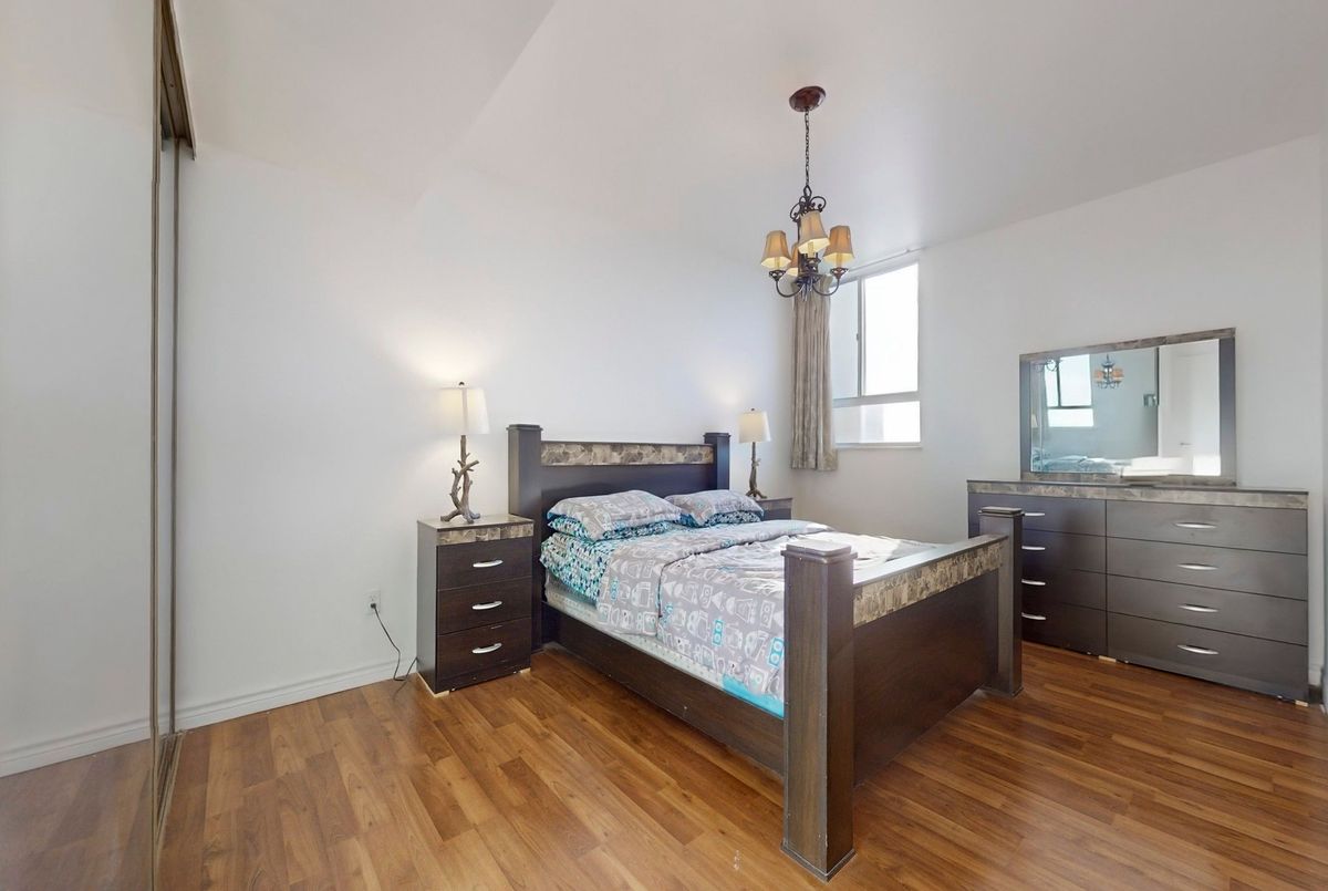 5 Massey Square Toronto 5 Massey Square Toronto