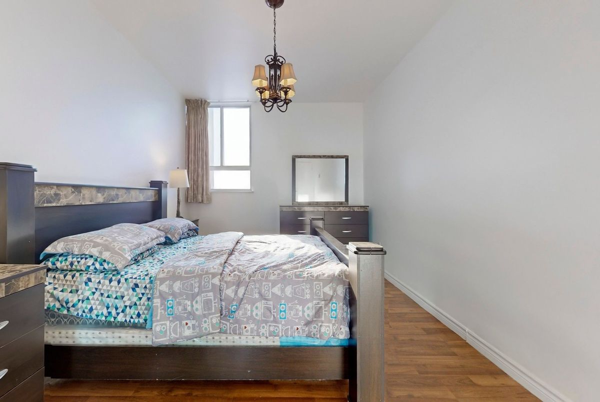 5 Massey Square Toronto 5 Massey Square Toronto