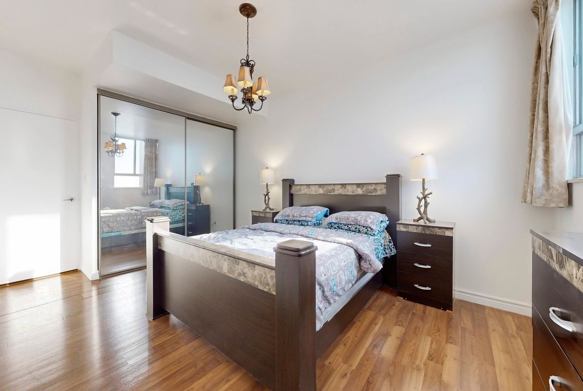 5 Massey Square Toronto 5 Massey Square Toronto