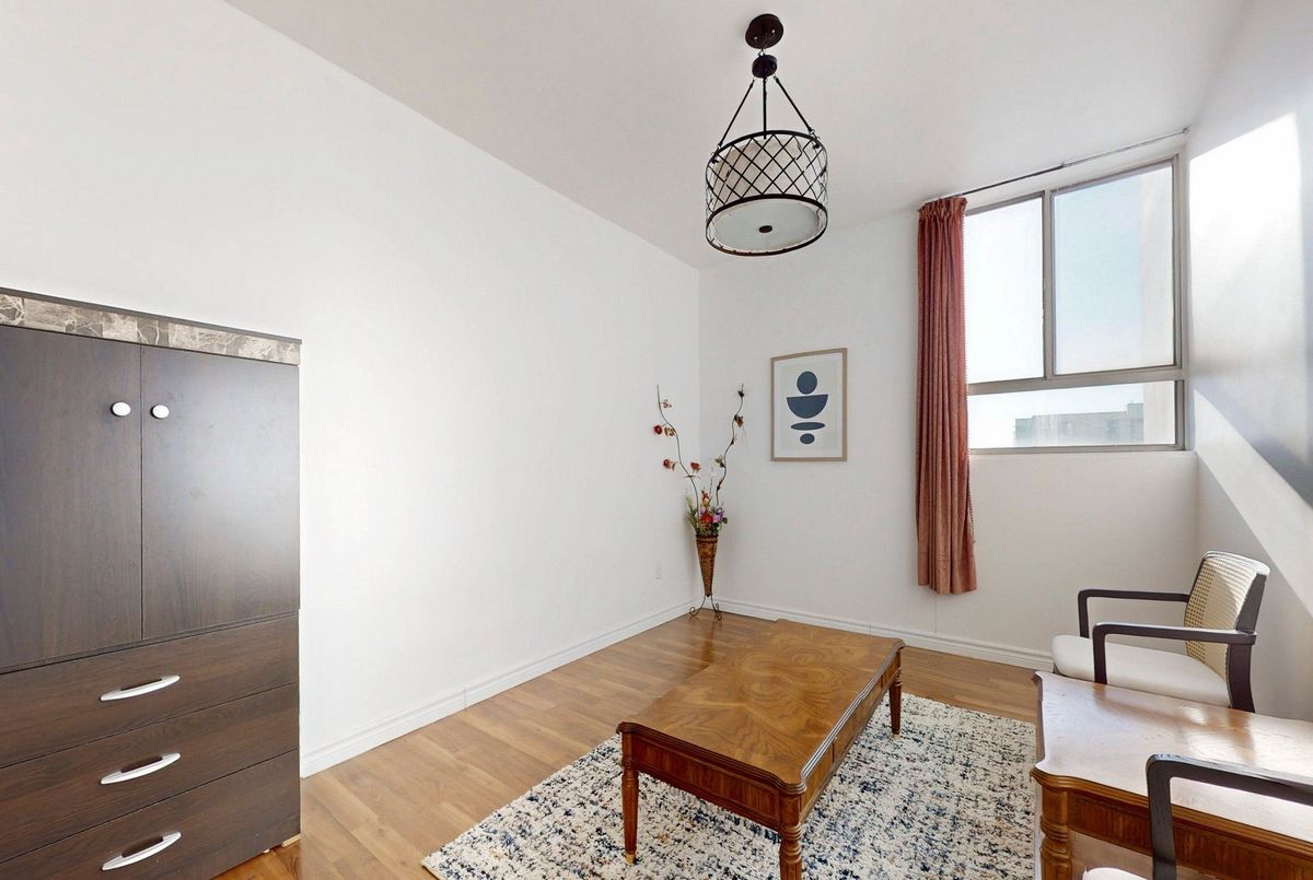 5 Massey Square Toronto 5 Massey Square Toronto