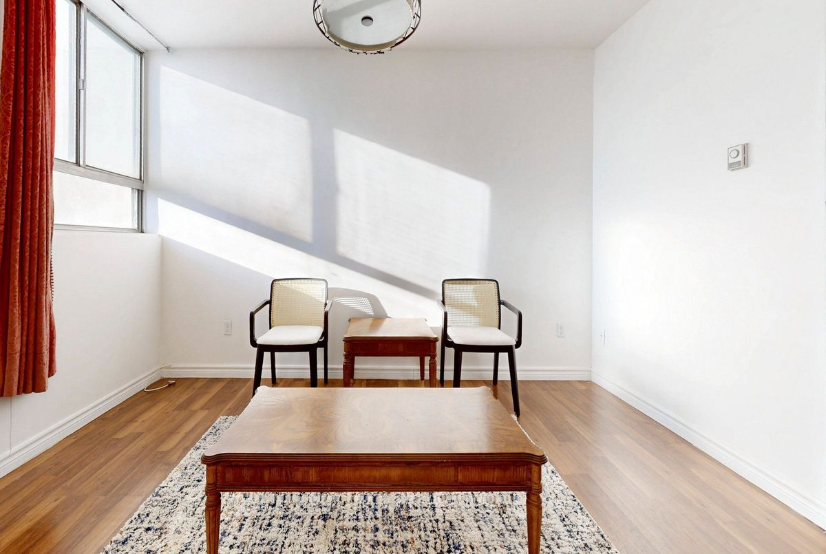 5 Massey Square Toronto 5 Massey Square Toronto