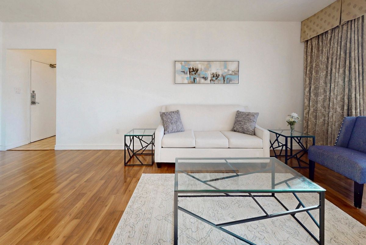 5 Massey Square Toronto 5 Massey Square Toronto