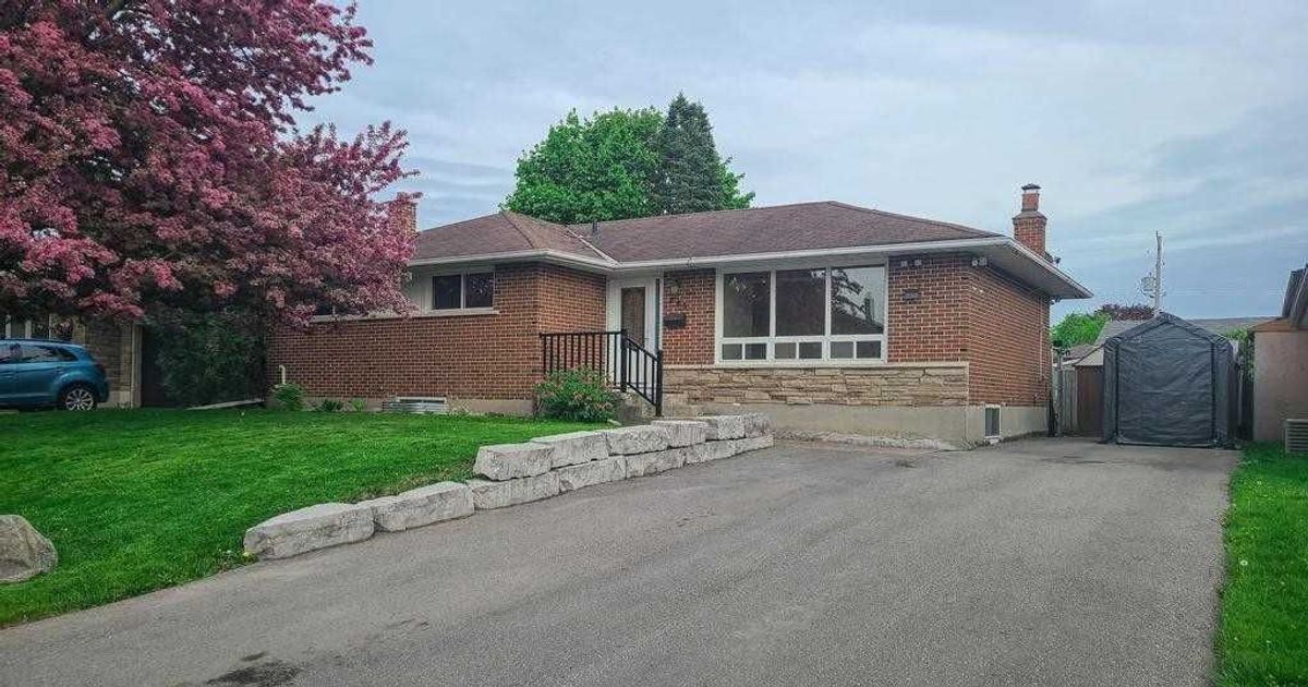 645 Buchan Avenue Oshawa