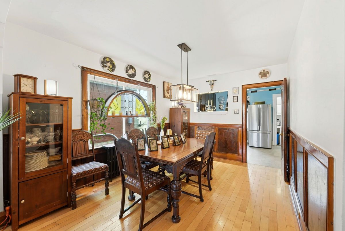 11A Marlow Avenue Toronto 11A Marlow Avenue Toronto