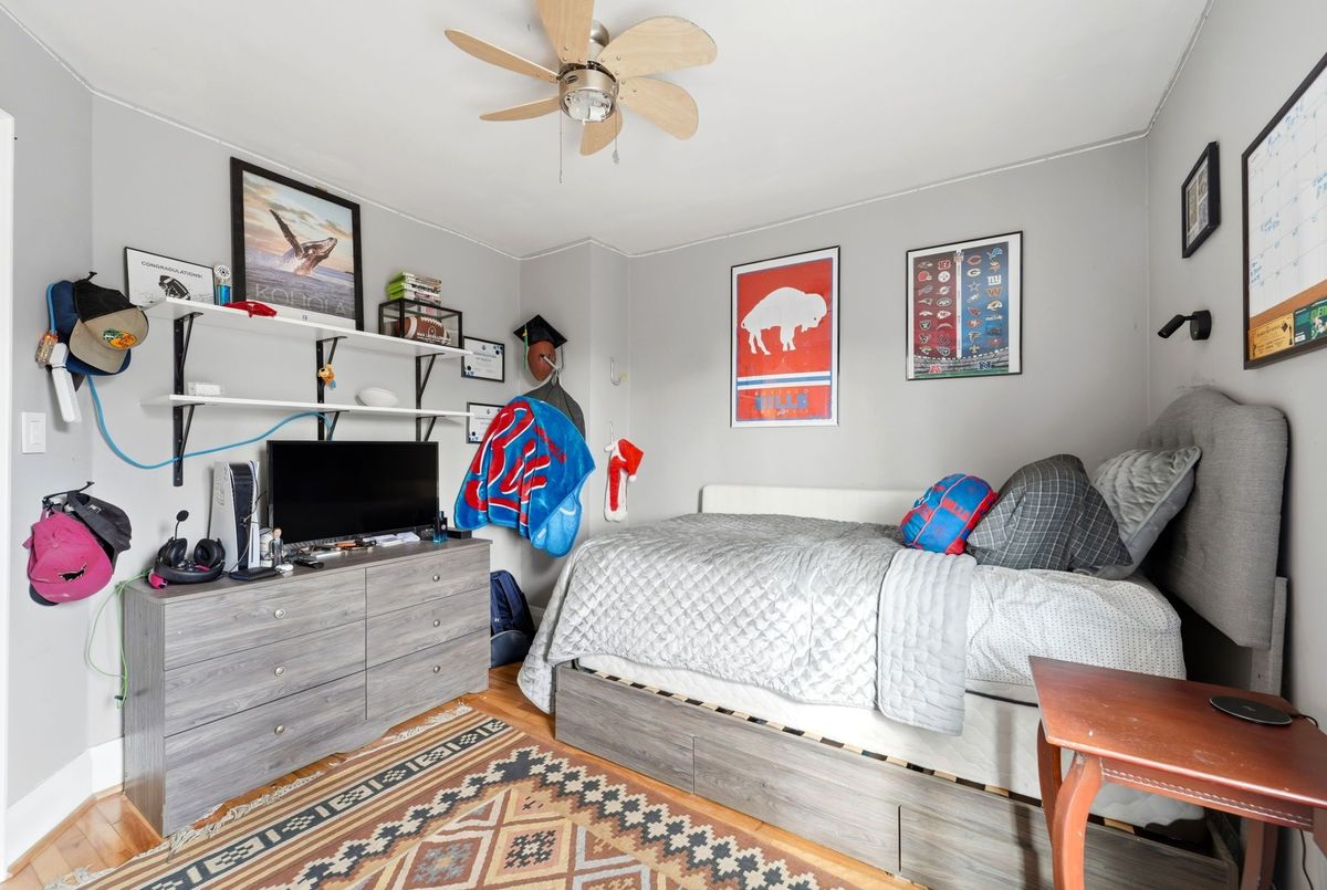 11A Marlow Avenue Toronto 11A Marlow Avenue Toronto