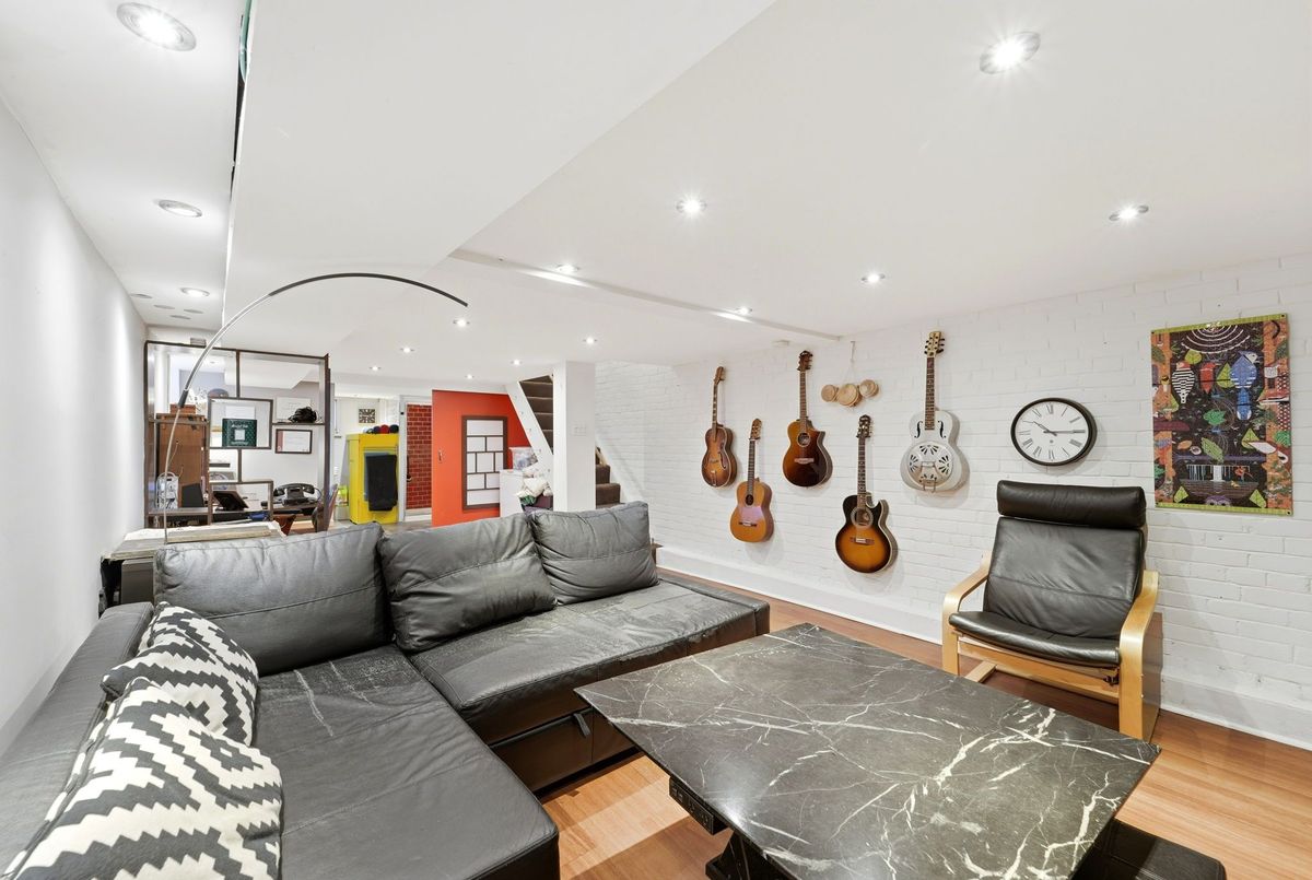 11A Marlow Avenue Toronto 11A Marlow Avenue Toronto